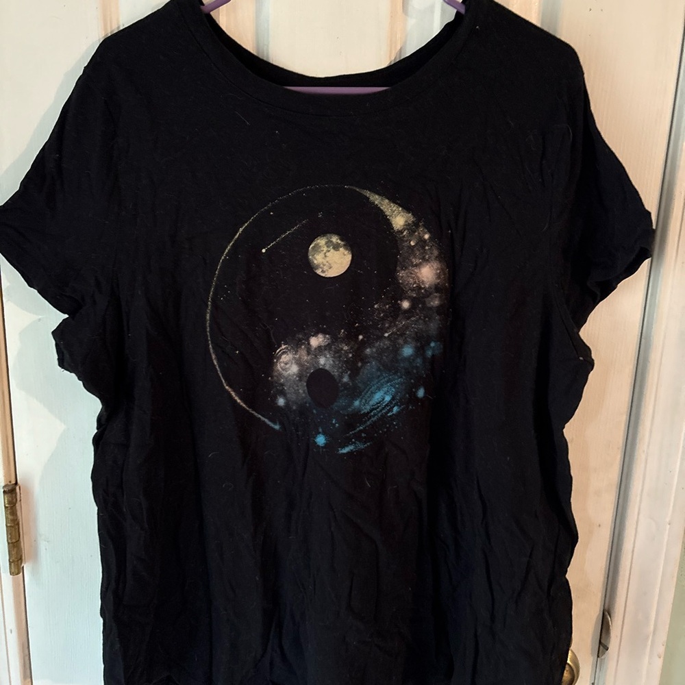 Old Navy Black Celestial Graphic Tee
